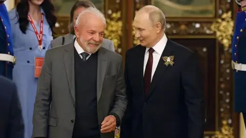 The Brazilian President Luiz Inácio Lula da Silva States He Has No Connection With Donald Trump
