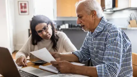 State Pension Set to Rise by 4.7 Percent Starting in Spring